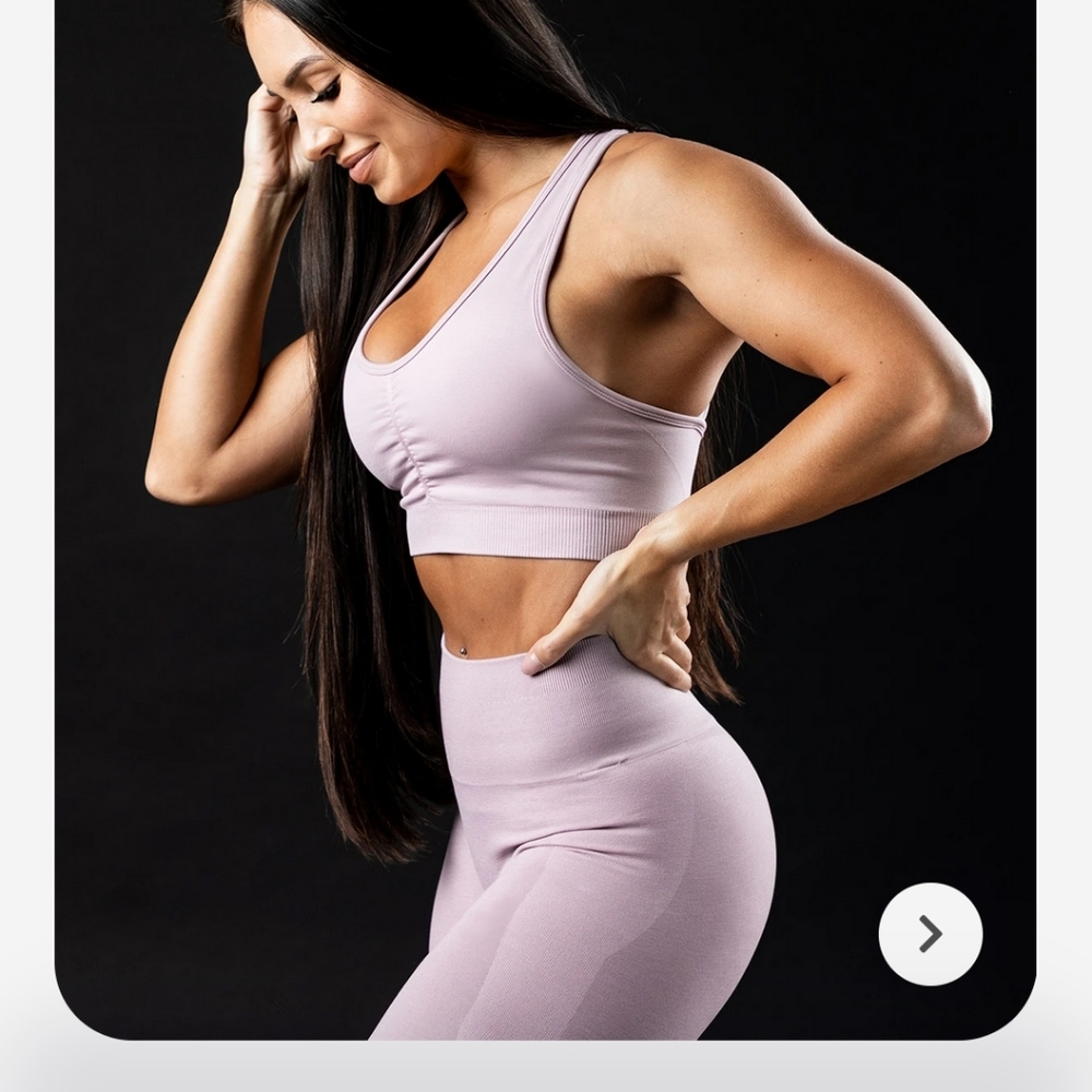 Alphalete Amplify Sports bra in Viola